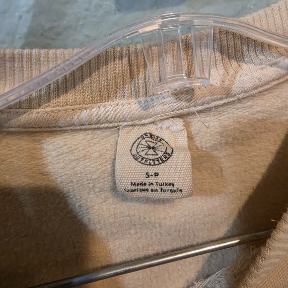 NYC Brooklyn Cream Sweater - Picture 4 of 6